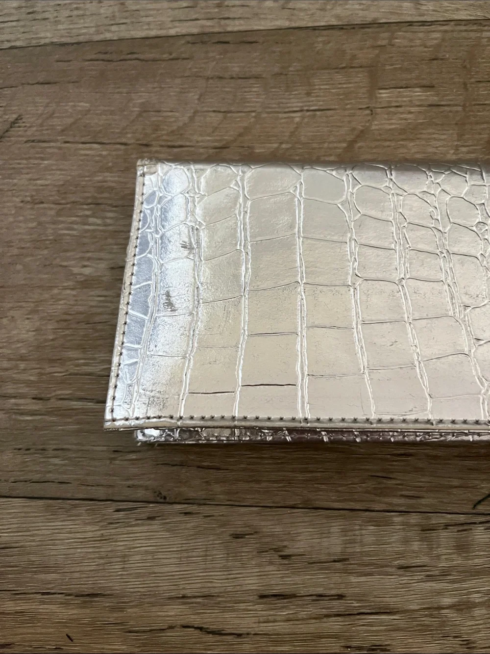 Sleek Silver Metallic Croc-Embosssed Rectangular Evening Clutch Wristlet Bag